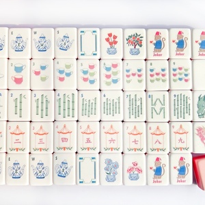 Venta al por Mayor de Fichas de Mahjong Americanas, Juego de Fichas de Mahjong Americanas con Degradado de Polvo Suave de 4 Capas, Patrón Floral y Animal - Product Image 3