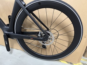 Vélo de route en <span class=keywords><strong>fibre</strong></span> de carbone R10pro 700C, 22 vitesses, frein à disque hydraulique, roues en carbone de 50 mm, 9,2 kg, aérodynamique, course - Product Image 5
