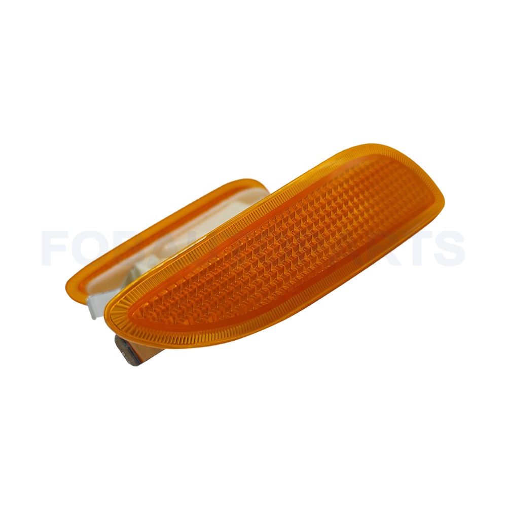 2098200121 Headlight a Pair of Side Marker Light for Mercedes CLK 320 350 500 2003-2006 Mercedes Benz C209 A209 CLK-Class
