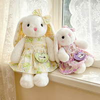Boneka Kelinci Premium dengan Gaun Renda Bunga, Tas Hati & Pita Senada, Boneka Kelinci Estetik Grosir Logo Kustom Pabrik