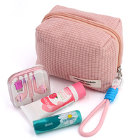 Étiquette personnalisée Logo Dragonne amovible Velours côtelé Petite pochette de beauté Portable Mini porte-monnaie pour clés Rouge à lèvres Essentials
