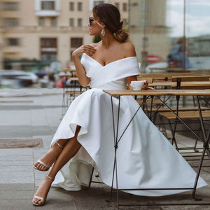 Nouvelle <span class=keywords><strong>robe</strong></span> <span class=keywords><strong>de</strong></span> mariée en satin, col dégagé, élégante, simple, épaules dénudées - Product Image 4