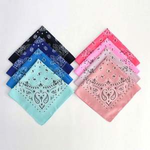Pañuelo Multifuncional Personalizado al por Mayor, Colorido, 100% Algodón, Cuadrado, con Estampado Personalizado, Diseño Clásico Paisley - Product Image 5