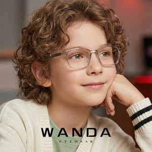 Wanda – lunettes anti-lumière bleue pour enfants, monture rectangulaire à bord complet, K8204, légères, pour enfants - Product Image 1