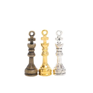 Ciondolo a forma di re degli scacchi in lega di zinco con tre finiture per collane fai da te, bracciali e forniture per la creazione di gioielli a tema giochi da tavolo - Product Image 5