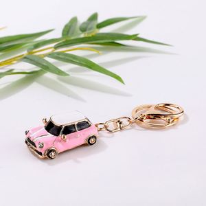 Porte-clés en métal en forme de mini-voiture de dessin animé, avec strass, modèle de voiture, pendentif tendance, décoration pour sac de course, vente en gros - Product Image 6