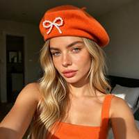 Boina de Lana con Lazo de Perlas al por Mayor para Mujer, Gorra de Pintor Vintage Otoño/Invierno, Sombreros de Boina Versátiles Multicolor de Moda OEM/ODM