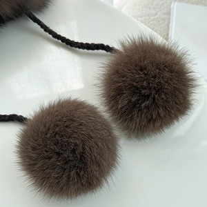 2025 épais chaud élégant doux tricoté fourrure de renard Pom Pom vison chapeau tissé cache-oreilles chapeau Sable fourrure femmes hiver chapeaux avec des cordes - Product Image 6