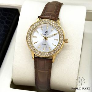 Montre à quartz pour femme à succès avec bracelet en cuir luminescent orné de diamants, boîtier en alliage étanche, nouveau cadran à aiguilles tendance - Product Image 2