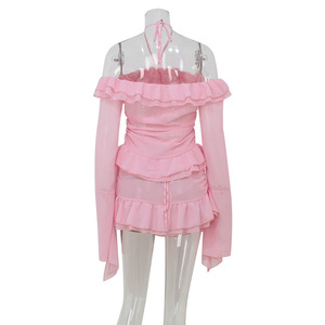 ชุดเซ็ต 2 ชิ้นสำหรับผู้หญิง เสื้อครอปคอ halter แบบเปิดไหล่แต่งระบาย & กระโปรงสั้น แฟชั่น - Product Image 6