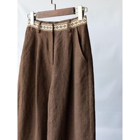 Nouveau Pantalon large en lin jacquard chocolat pour femme, collection Printemps 2026, avec ceinture géométrique brodée et passants de ceinture, taille haute ajustée