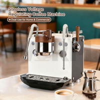 Machine à expresso semi-automatique professionnelle italienne, pour usage domestique et commercial.