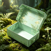 Boîte cadeau rigide en carton ondulé recyclé sur mesure avec gaufrage et marquage à chaud UV pour souvenirs et emballages de vente