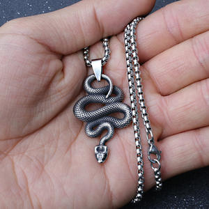 2025 Retro Hip Hop Animal Jewelry Hombres Mujeres Cadena de acero inoxidable Collar con colgante de serpiente - Product Image 4