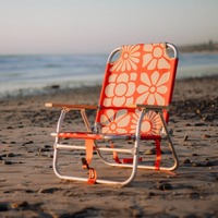 Chaises longues pliantes de camping et de plage 2026 avec logo personnalisé, style bohème, accoudoirs en bois et métal, pour l'extérieur