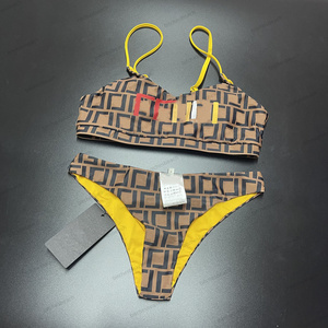 Maillot de bain OEM 2025, logo personnalisé, corps séparé, mini triangle sexy, imprimé, dos nu, col suspendu, maillot de bain pour filles branchées, bikinis et vêtements de plage - Product Image 2