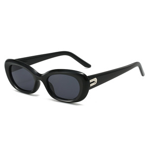 Gafas de sol retro de estilo europeo americano con montura ovalada para mujer, montura negra de PC, protección UV400, tipo 3. - Product Image 4