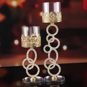 Unieke Creatieve Hot Selling Luxe Metalen Ijzeren Glazen Kandelaar Houder Decoratieve Hoge Kandelaars Voor Bruiloften