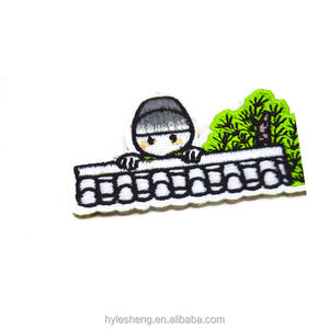 纸箱刺绣标签专业工厂补丁刺绣徽章质量上乘价格优惠贴纸缝在铁上 - Product Image 5