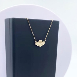 Collier tendance en acier inoxydable avec pendentif, collier Claddagh en or massif 14 carats pour femmes, hommes et filles - Product Image 4