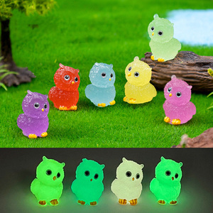 Aydınlık minik reçine baykuşlar karanlıkta kızdırma minyatür heykelcik oyuncak Mini reçine hayvanlar iç<span class=keywords><strong>in</strong></span> bahçe mikro manzara saksı Bonsai - Product Image 1