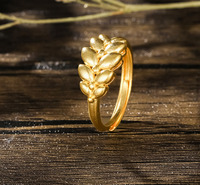 Bague en or minimaliste de luxe avec nœud décoratif, idéale pour le quotidien