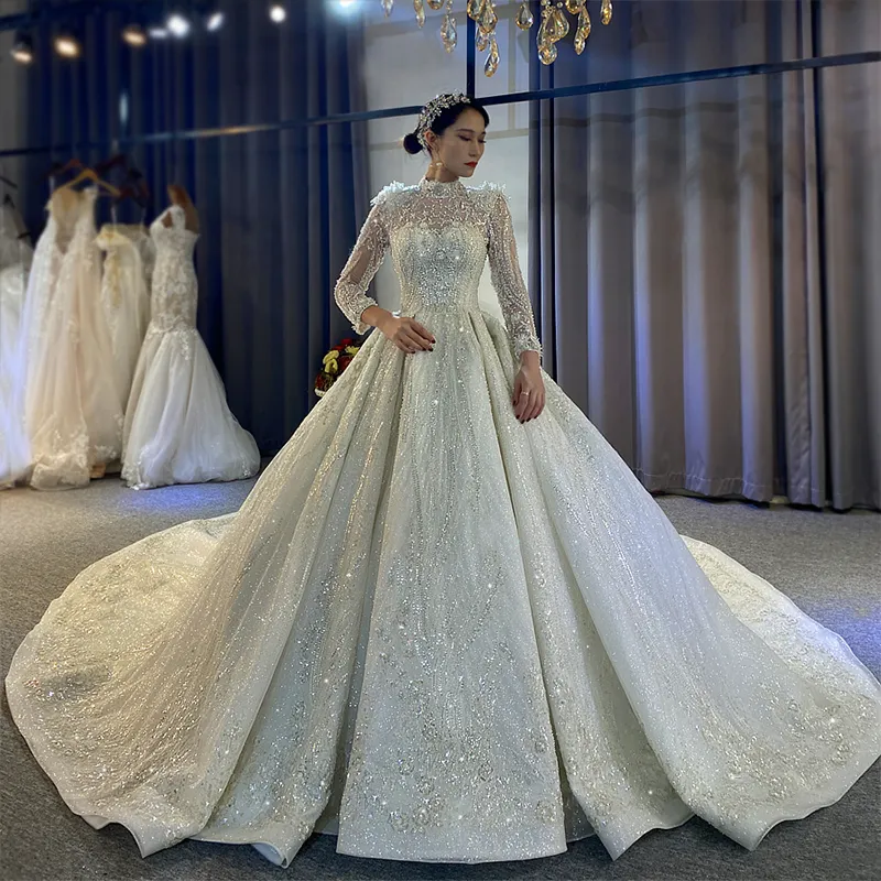 NS4098 Long Wedding Dresses Modest Tulle & Lace Bateau Neckline Wedding Dress With Lace Appliques