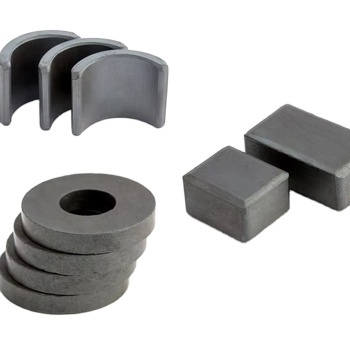 Heavy Duty Rubber Covered Ferrite Magnet