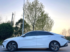Hyundai Elantra 1.5 GLX Edición Elite Usado 2023 - Product Image 4
