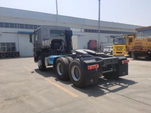 高品质HOWO 6X4柴油牵引车，配有450马力左转向手动变速器欧2 & 欧3标准快速使用 - Product Image 3