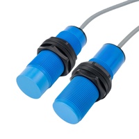 Détecteur de proximité inductif capacitif en plastique à détection précise longue portée M30 avec sortie NPN et PNP