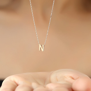 Collana Personalizzata in Argento 925 con Lettera Araba, Ciondolo <span class=keywords><strong>M</strong></span> in Oro 14k, Gioiello con Iniziali - Product Image 4