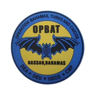 カスタム3D刺繍生地PVCドッグカラーパッチフックとループバッキングツイルバックパックパッチ帽子用 - Product Image 1