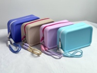 Offre Spéciale sacs de rangement en silicone à texture gelée écologique mignon usage quotidien en plein air pochette cosmétique souple et durable à fermeture éclair