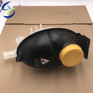 Réservoir de liquide de refroidissement A2045000749 2045000749 A204 500 07 49 204 500 07 49 pour <span class=keywords><strong>Mercedes</strong></span> Benz <span class=keywords><strong>CLS</strong></span> W218 W212 W207 C207 Classe E - Product Image 3