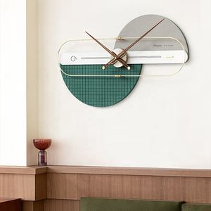 Reloj de Pared Decorativo de Metal y Madera Noridongsan, Reloj de Pared Digital Silencioso, Movimiento Solar para Sala de Estar/Oficina - Product Image 3