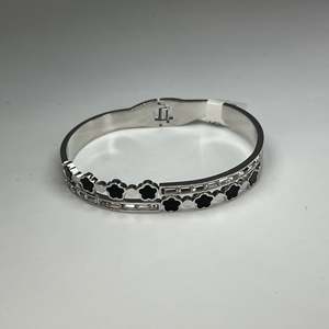 Fashion <b>Bangle</b> 316L Stainless Steel PVD Gold Plating Resistant Sustainable Flower Design Crystal Rhinestone Trendy Unisex - Product Image 1