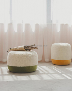 AOMISI <span class=keywords><strong>CASA</strong></span> Nouveau design de meubles de salon en vente directe d'usine <span class=keywords><strong>Tabouret</strong></span> en bois et tissu Repose-pieds pour la maison Petit <span class=keywords><strong>tabouret</strong></span> en velours moderne - Product Image 6