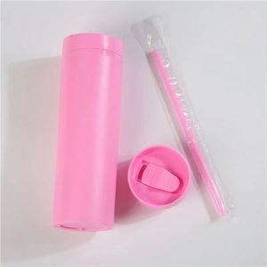 พร้อมส่ง มีสินค้าในสต็อก แก้วน้ำพลาสติกแบบมีหูจับ ขนาด 16 ออนซ์ ผนังสองชั้น สีพาสเทลหลากสี พร้อมหลอด - Product Image 5