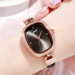 Customized wholesale personalized creative women's watches round retro style women's watches simple watches - Product Image 2