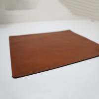 Tapis de souris d'ordinateur personnalisé en gros antidérapant étanche en cuir véritable protecteur de jeu table de bureau tapis de souris tapis