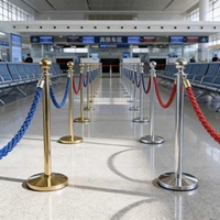 Barrière de contrôle des files d'attente à l'aéroport en acier inoxydable avec corde