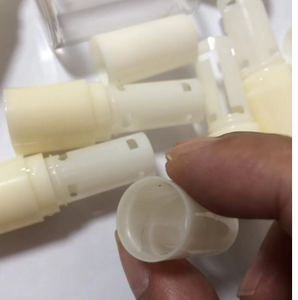 カスタマイズ可能なチューブ金型プラスチック射出口紅ダイツールメーカー耐久性のある金型ベースメーカーメーカーから直接 - Product Image 4