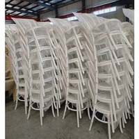 Vente en gros de chaises classiques pour hôtels, banquets, chaises en résine, chaises de location pour événements de mariage