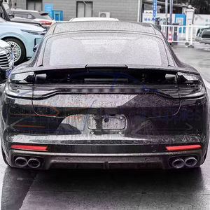 Feux arrière d'origine d'usine noirs pour 971.2, 2020-2023, en parfait état - Product Image 4