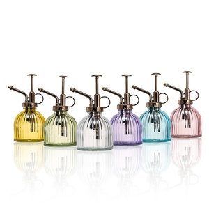 <span class=keywords><strong>Arrosoir</strong></span> en verre <span class=keywords><strong>à</strong></span> une main pour vaporisateur en verre d'intérieur 6 pouces, bande Vintage, brumisateur de plantes en verre avec <span class=keywords><strong>pompe</strong></span> supérieure en plastique Bronze - Product Image 1