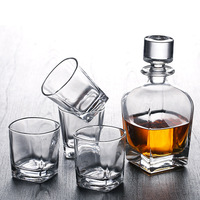 Bouteilles en verre transparent personnalisées avec gravure de marque, bouteilles en verre vides pour le bourbon, emballage professionnel pour spiritueux destiné aux importateurs de liqueurs