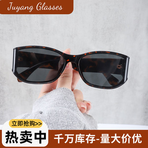 Nouvelles Lunettes de Soleil Carrées Plein Cadre pour Femme, Style Coréen Luxe, Protection UV400, Rétro Chic, Inspirées des Défilés - Product Image 3