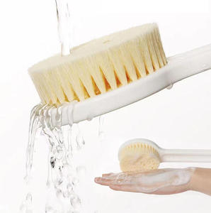 Bajo MOQ baño exfoliante de espalda masaje fácil de <span class=keywords><strong>limpiar</strong></span> herramienta cepillo mango largo pelo suave que no deja marcas mango largo cepillo de baño de nailon - Product Image 2