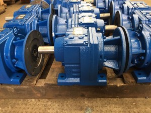 bibo Hot Sale R Series Helical <b>Gear</b> <b>Box</b> Speed Multiplier Gearboxes R47 Small Marine Engine with Gearbox - Product Image 5